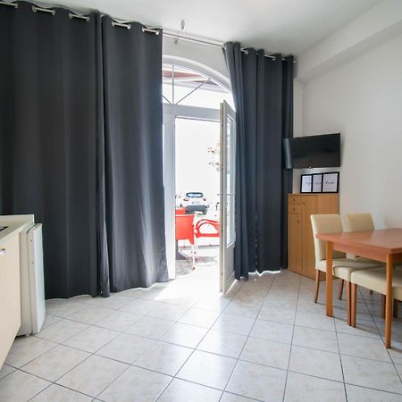Apartments Manuela - Baška Voda المظهر الخارجي الصورة